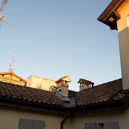 Ferienwohnung Casa Viola, Deliziosa Mansarda In Centro Storico Modena Exterior foto